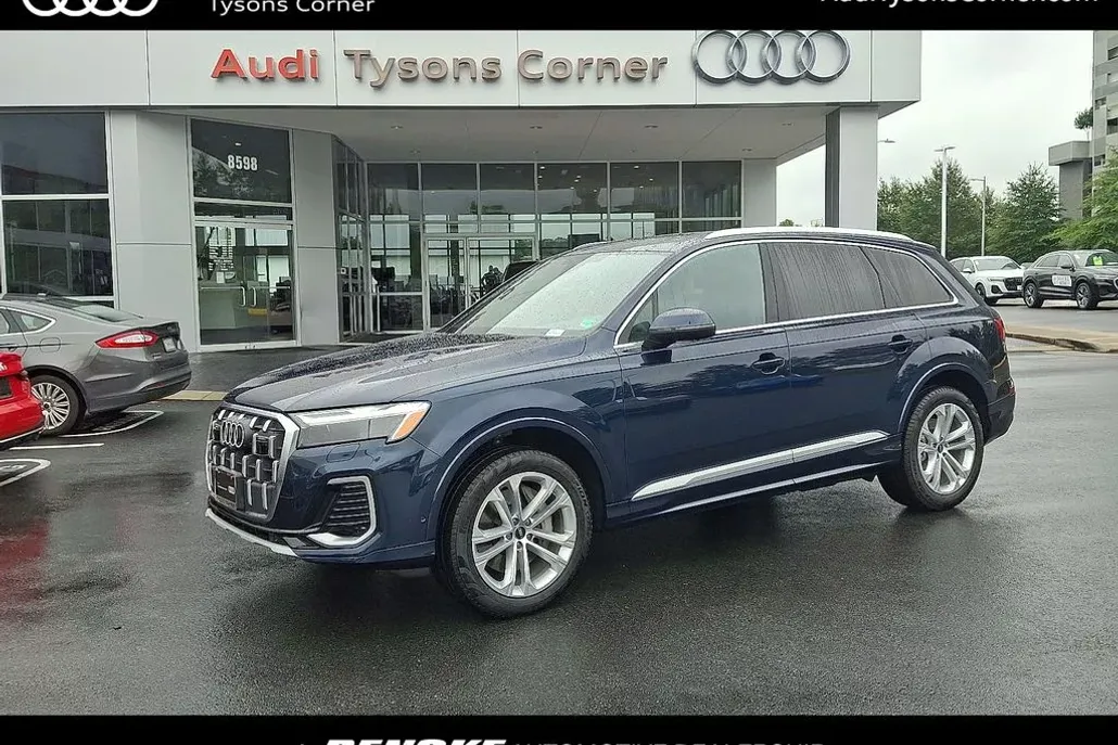 2025 Audi Q7 45 Premium Plus photo 1