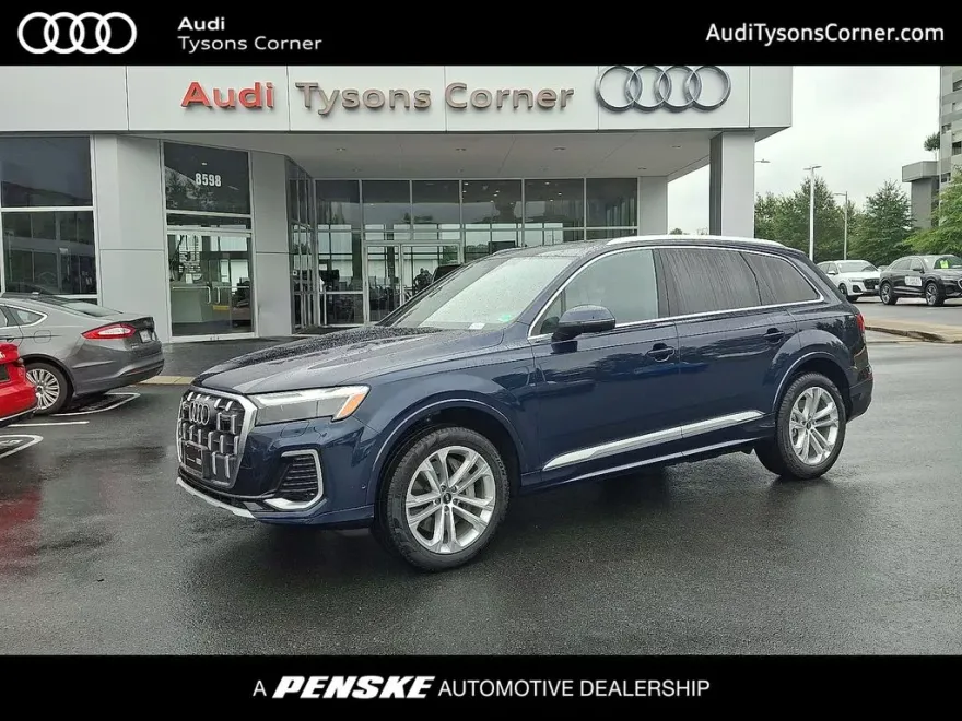 2025 Audi Q7 45 Premium Plus photo 1