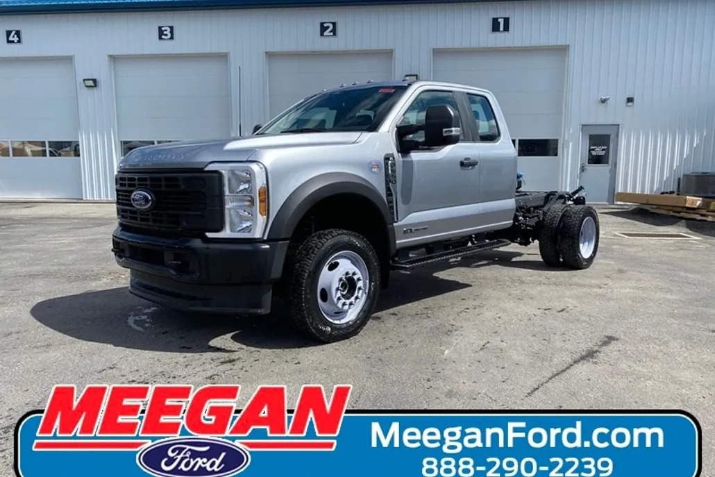 2024 Ford F-550 XL photo 1