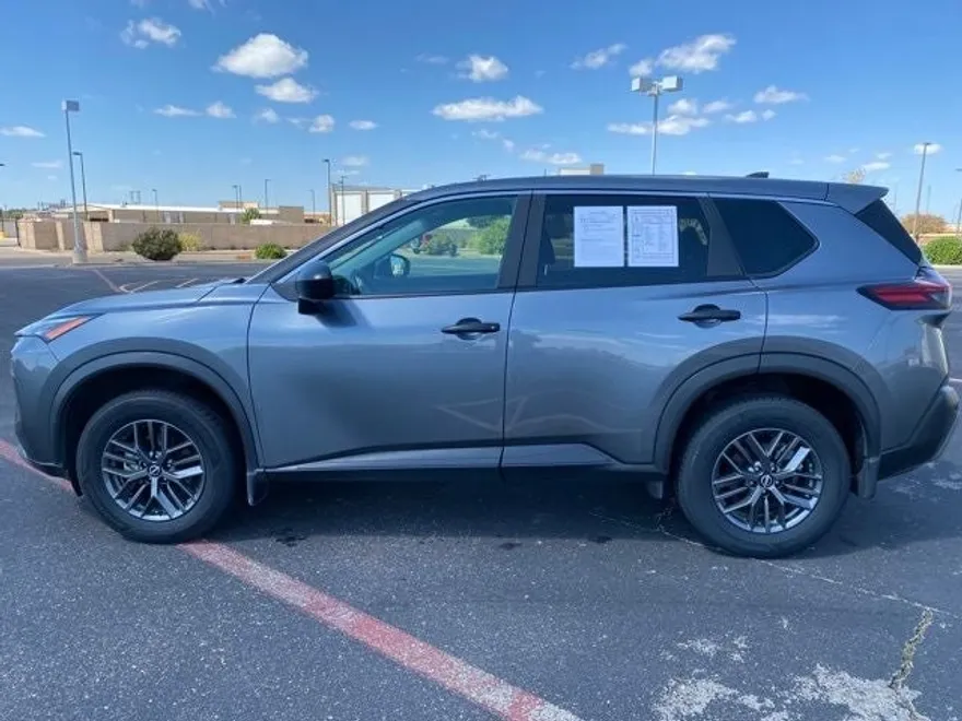 2023 Nissan Rogue S photo 1