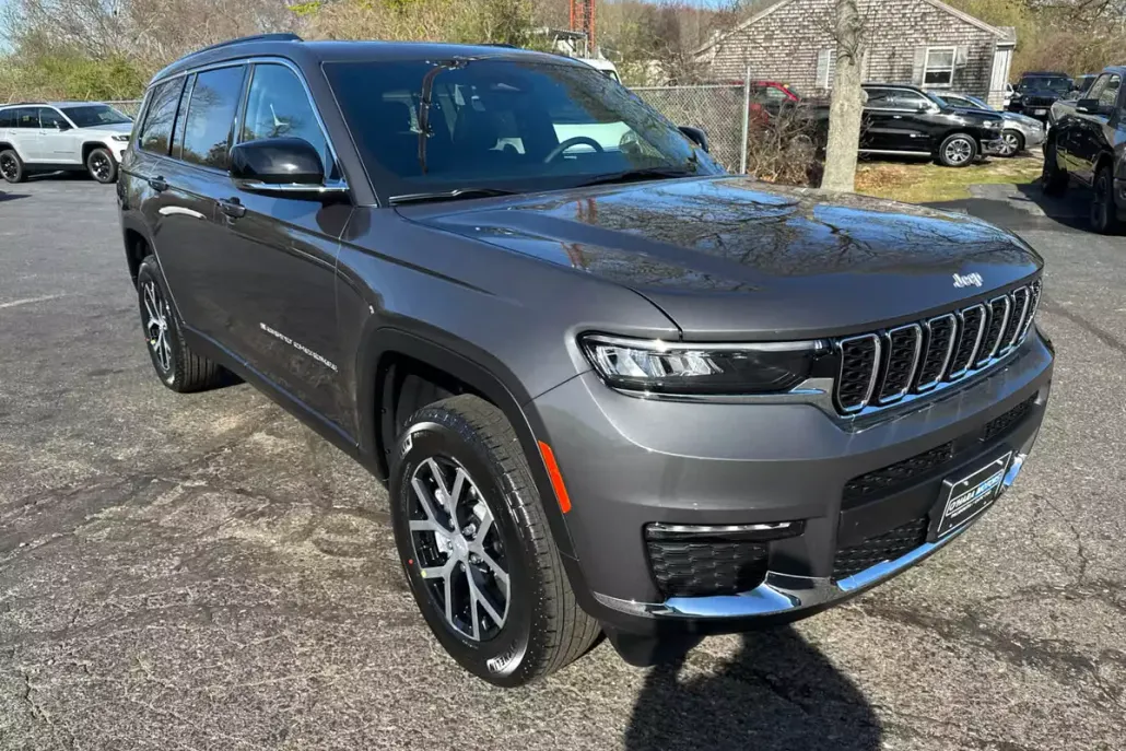 2025 Jeep Grand Cherokee Limited photo 1