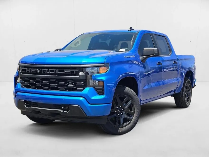 2026 Chevrolet Silverado 1500 Custom photo 1