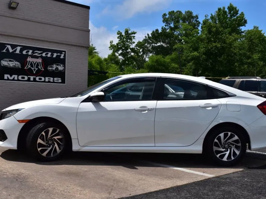 2017 Honda Civic EX photo 1