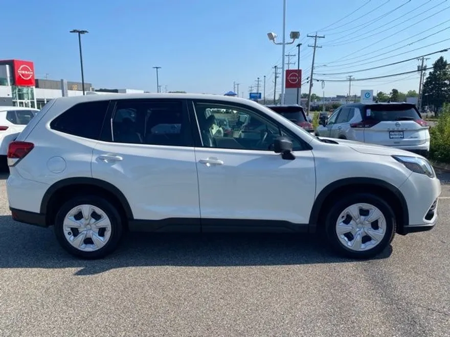 2022 Subaru Forester Base photo 1