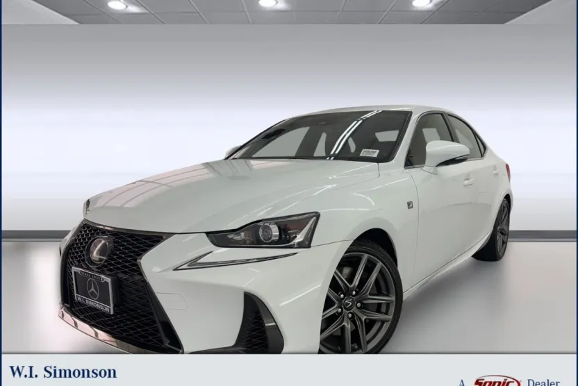 2017 Lexus IS 200t photo 1