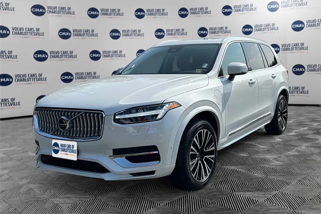 2025 Volvo XC90 Recharge T8 Plus photo 1