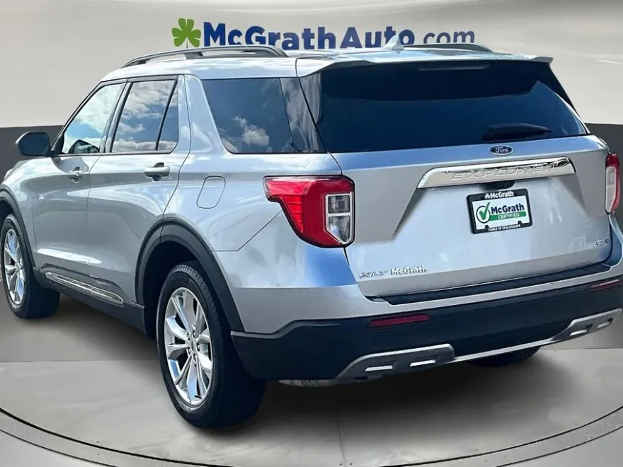 2020 Ford Explorer XLT photo 1