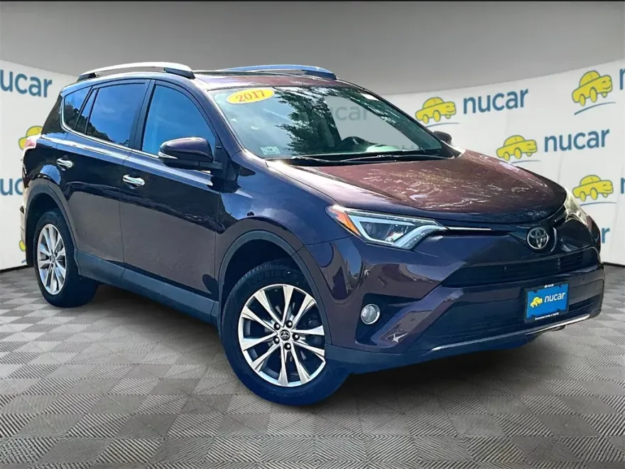 2017 Toyota RAV4 Limited photo 1