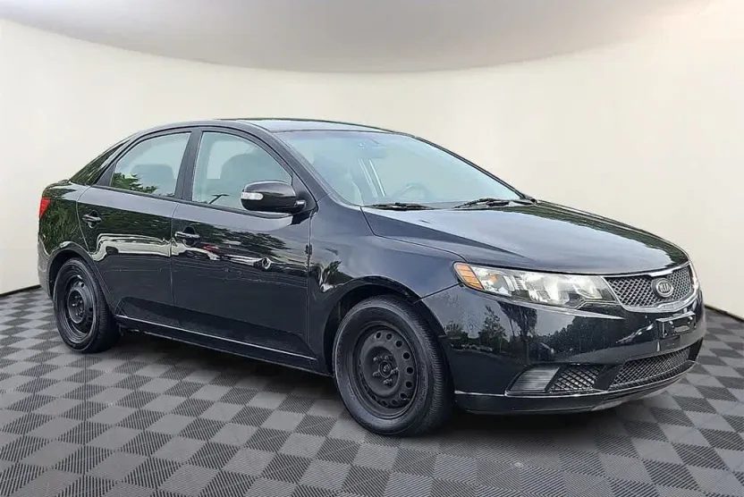 2012 Kia Forte LX photo 1