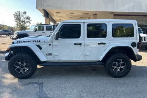 2019 Jeep Wrangler Unlimited Rubicon photo 2