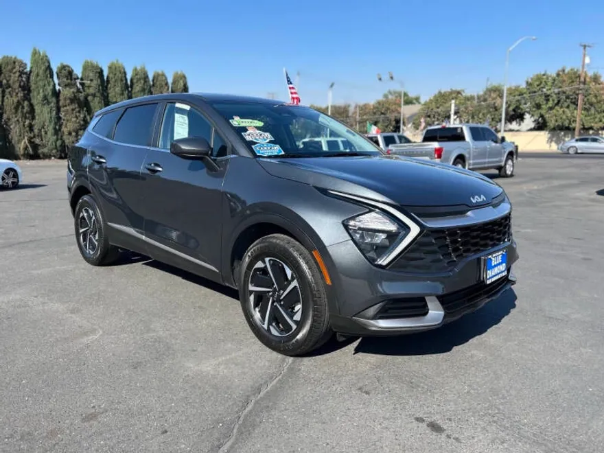 2023 Kia Sportage Hybrid LX photo 1