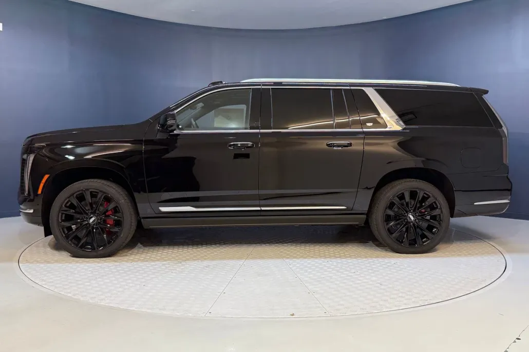 2025 Cadillac Escalade ESV Premium Luxury photo 1