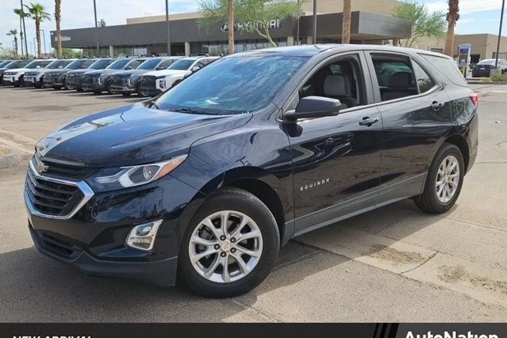 2020 Chevrolet Equinox LS photo 1