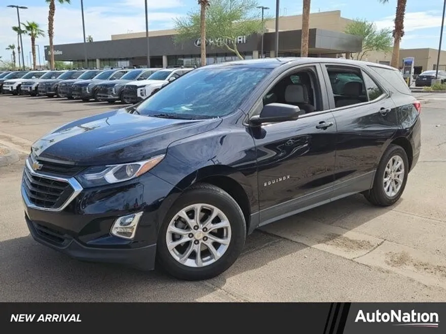 2020 Chevrolet Equinox LS photo 1