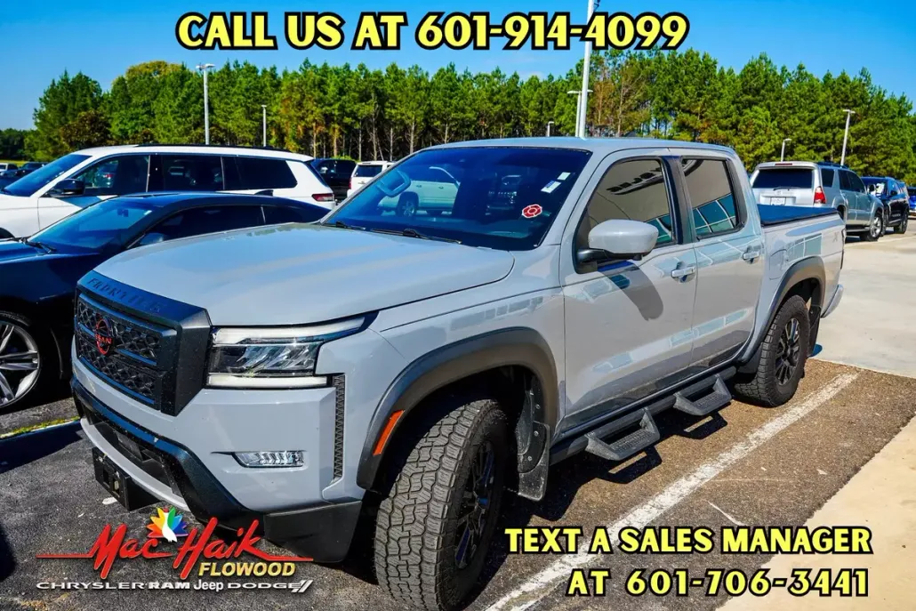 2022 Nissan Frontier PRO-X photo 1