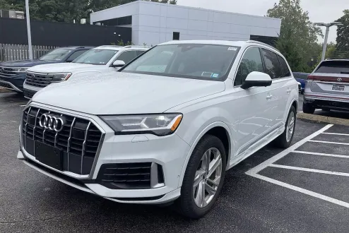 2022 Audi Q7 55 Premium Plus photo 2