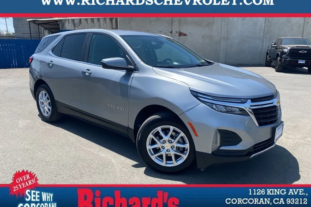 2024 Chevrolet Equinox LT photo 1