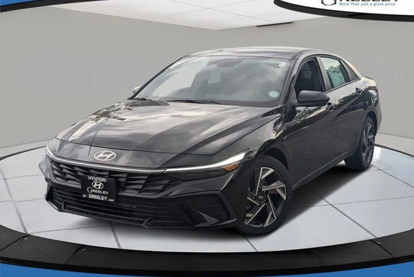 2025 Hyundai Elantra SEL Sport photo 1