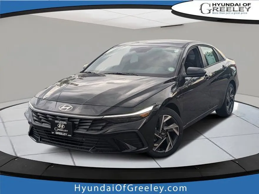 2025 Hyundai Elantra SEL Sport photo 1