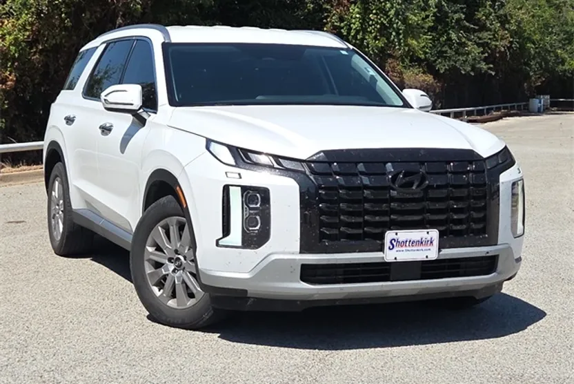 2024 Hyundai Palisade SEL photo 1