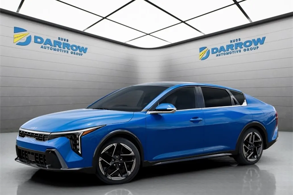 2025 Kia K4 GT-Line photo 1