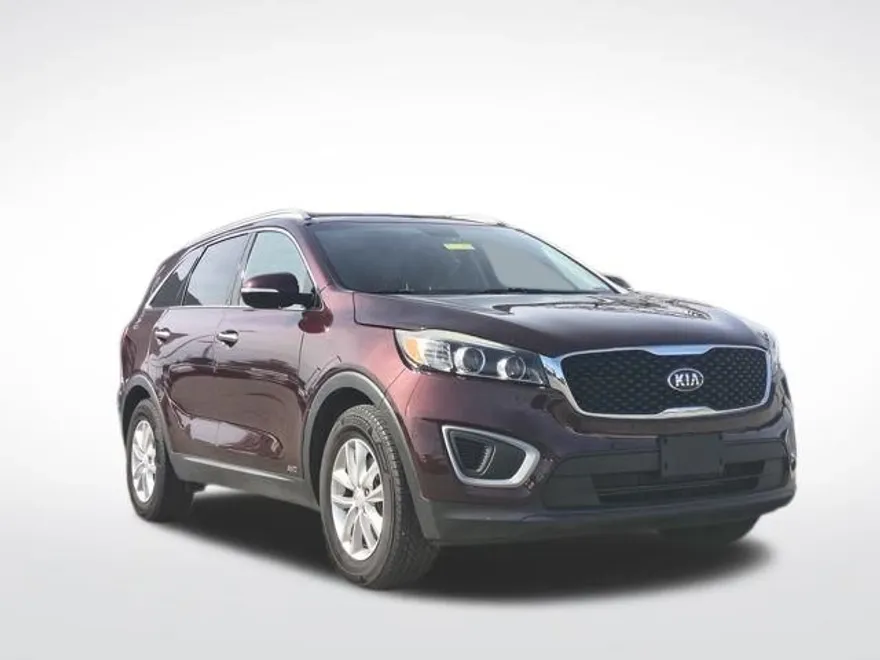 2017 Kia Sorento LX photo 1