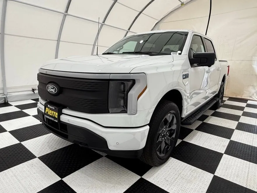 2025 Ford F-150 Lightning photo 1