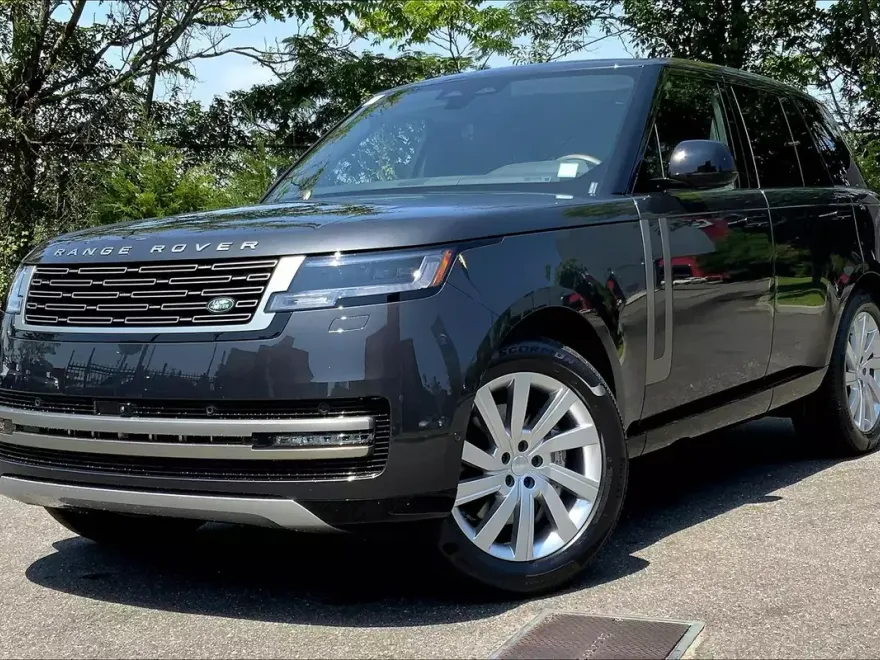2025 Land Rover Range Rover SE photo 1