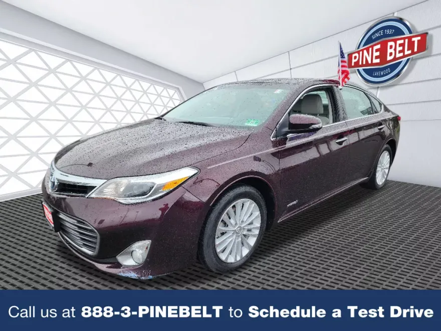 2013 Toyota Avalon Hybrid XLE Premium photo 1