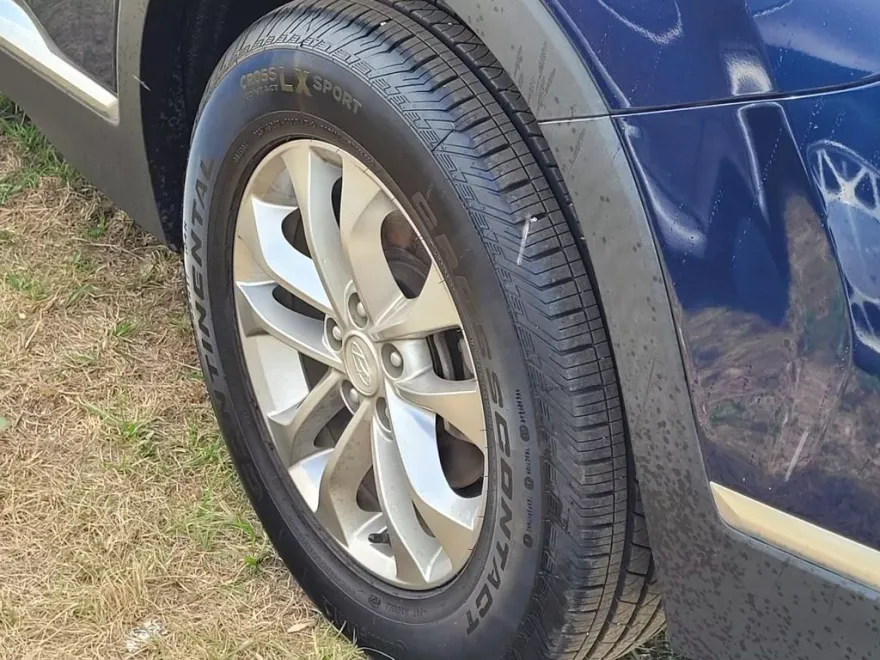 2019 Hyundai Santa Fe SE photo 1