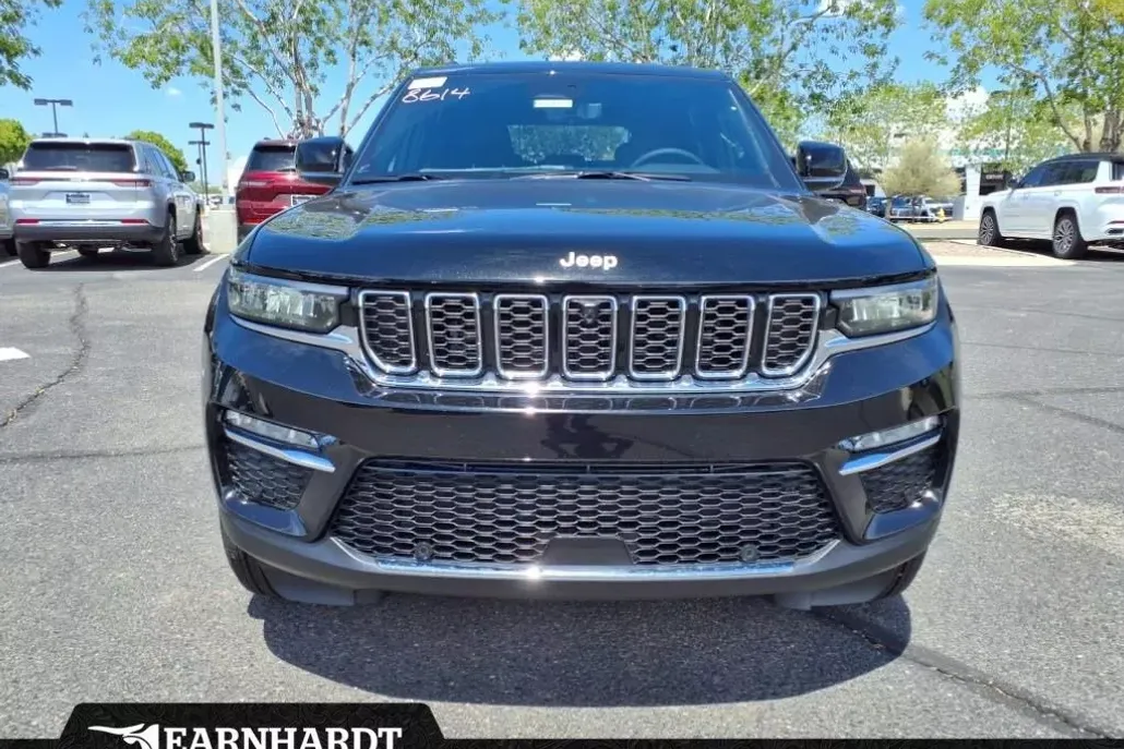 2025 Jeep Grand Cherokee Limited photo 1
