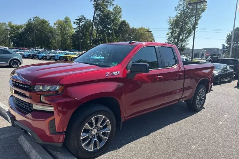 2019 Chevrolet Silverado 1500 RST photo 1