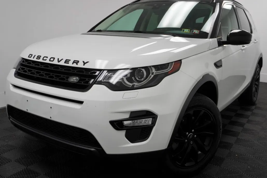 2016 Land Rover Discovery Sport HSE photo 1
