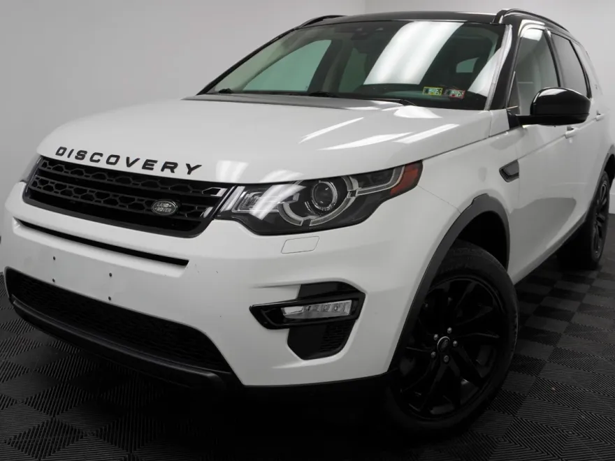 2016 Land Rover Discovery Sport HSE photo 1