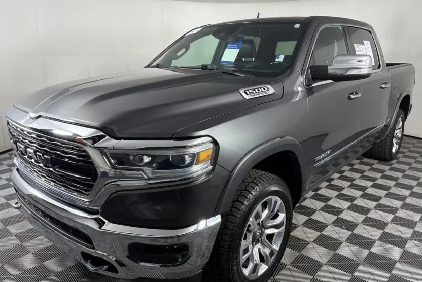 2022 Ram 1500 Limited photo 1