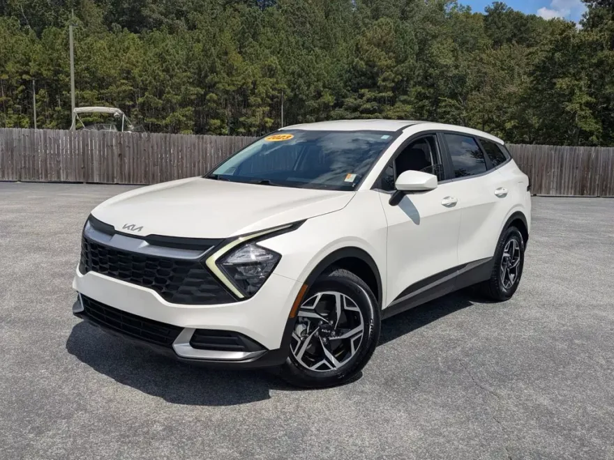 2023 Kia Sportage LX photo 1