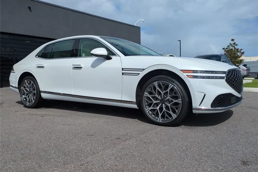 2024 Genesis G90 3.5T E-Supercharger photo 1