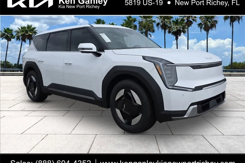 2026 Kia EV9 Light Long Range photo 1