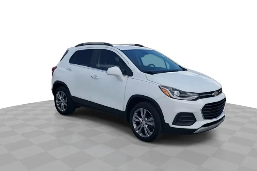 2020 Chevrolet Trax LT photo 1
