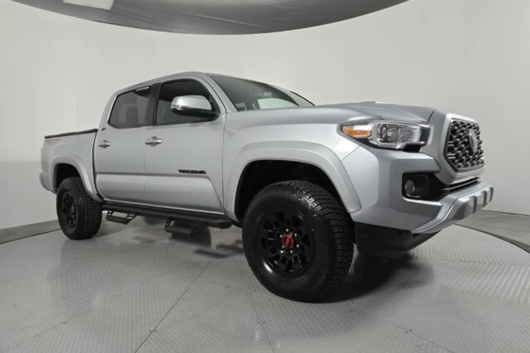 2022 Toyota Tacoma TRD Sport V6 photo 1