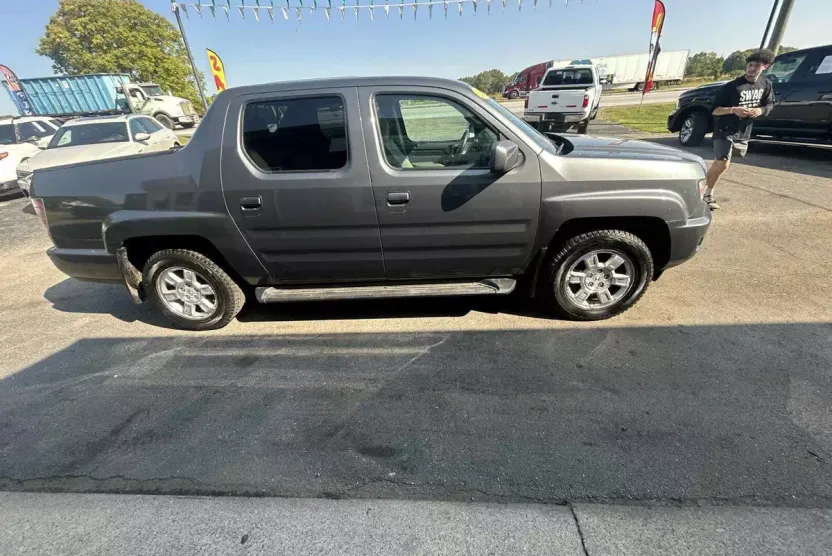 2013 Honda Ridgeline RTS photo 1