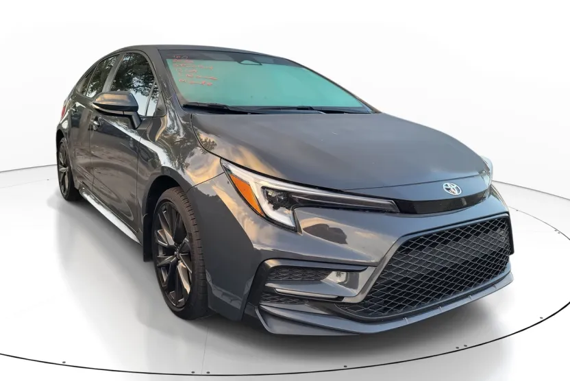 2025 Toyota Corolla SE photo 1