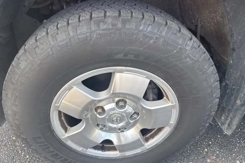 2010 Toyota Tundra Grade photo 1