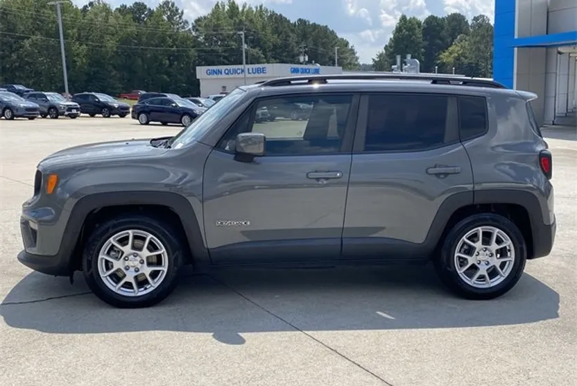 2021 Jeep Renegade Latitude photo 1