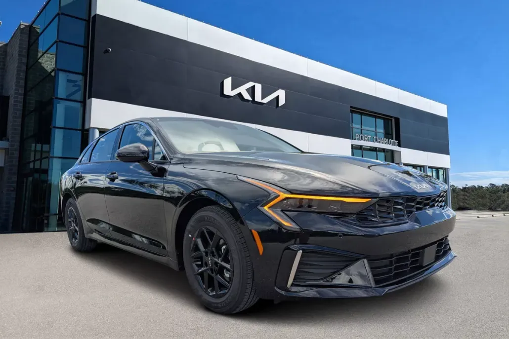2026 Kia K5 LXS photo 1