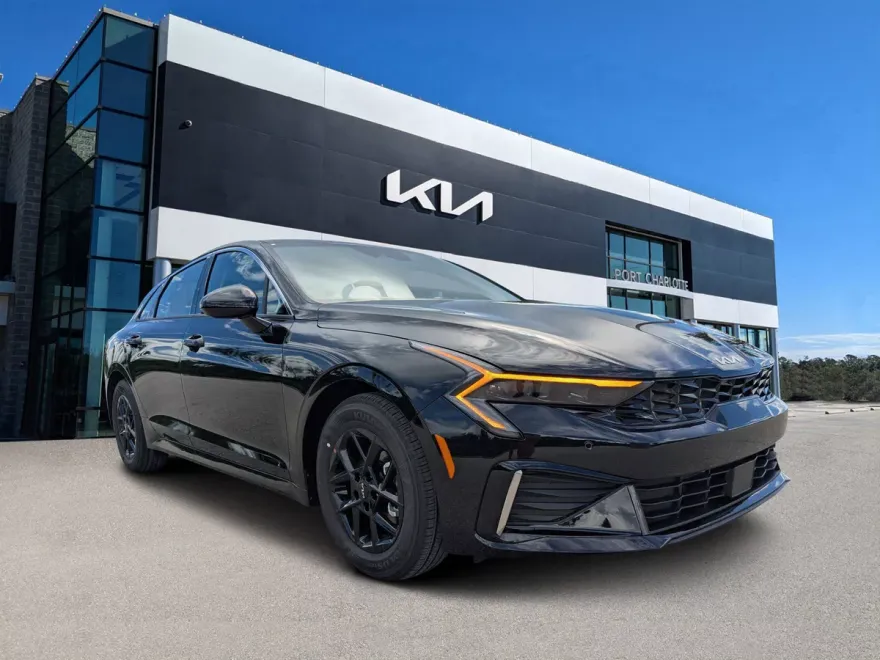 2026 Kia K5 LXS photo 1