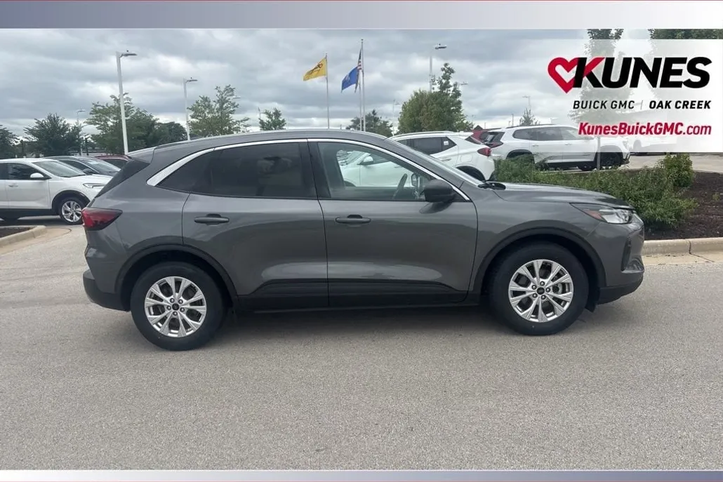 2023 Ford Escape Active photo 1