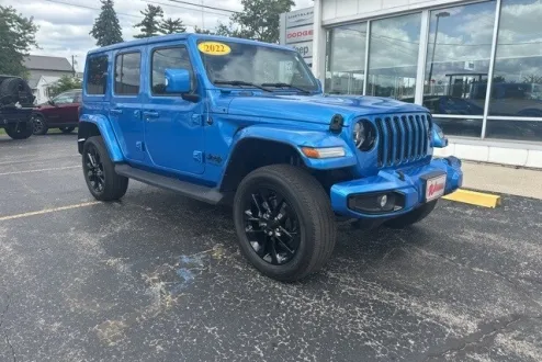 2022 Jeep Wrangler Unlimited Sahara High Altitude photo 3