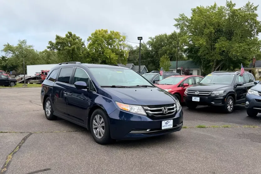 2017 Honda Odyssey EX-L photo 1