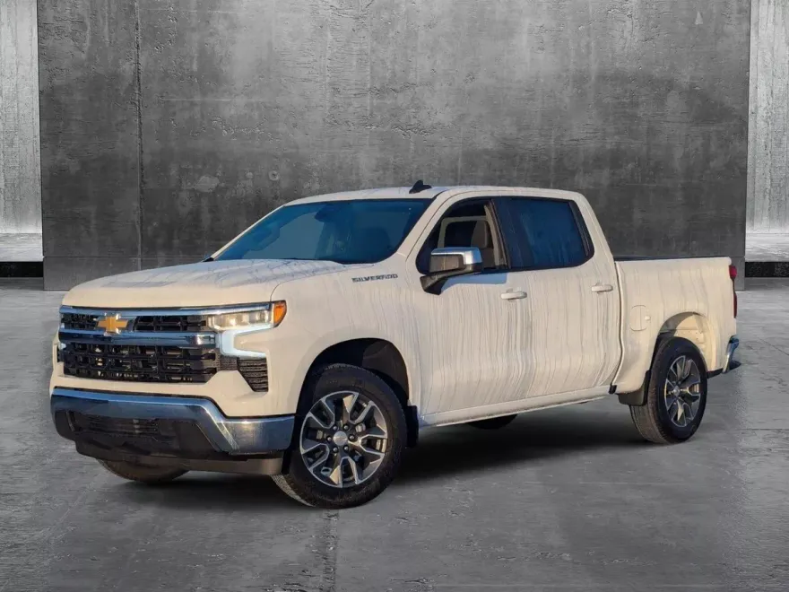 2025 Chevrolet Silverado 1500 LT photo 1
